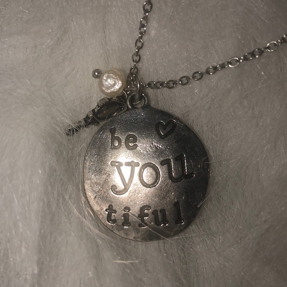BeYoutiful necklace set